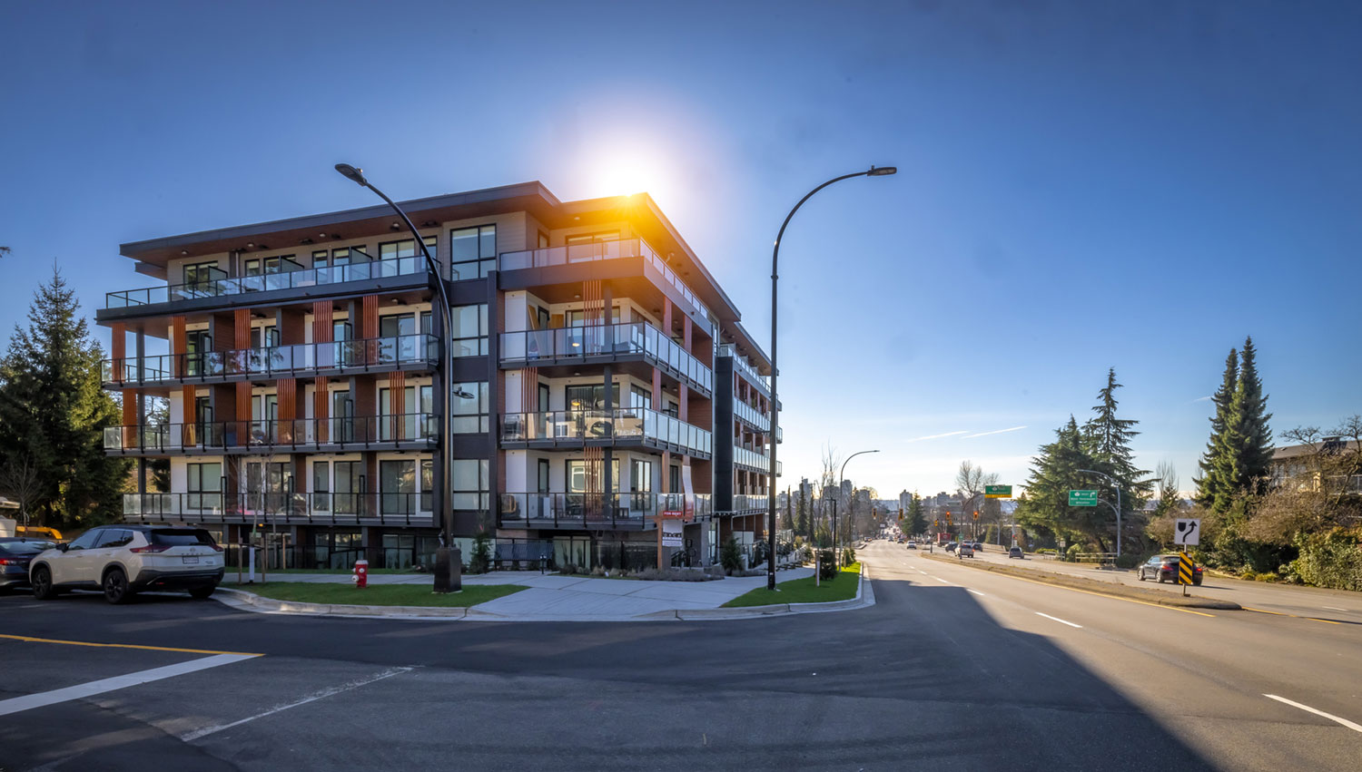 2024_0061---2590-Lonsdale-Avenue-(Exterior)-9